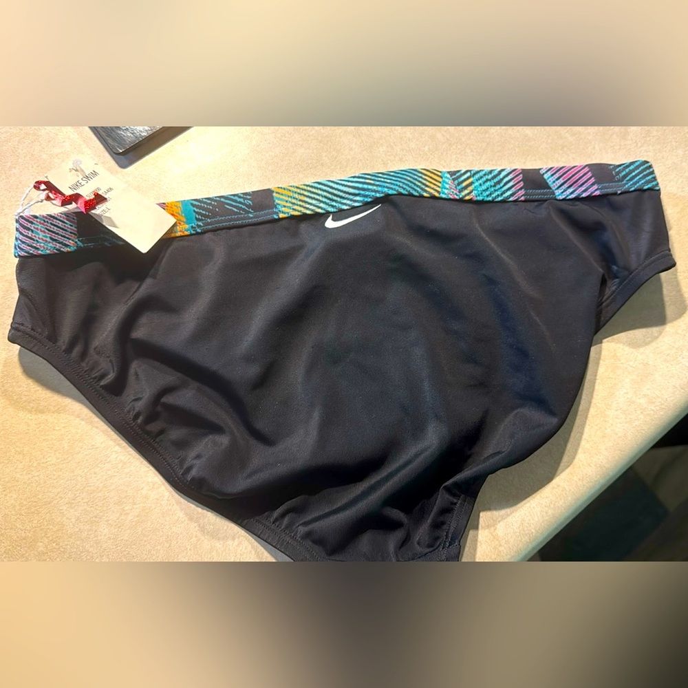 👙 NIKE NESSA Black logo w multi-colored band SIZE large NEW W TAGS!